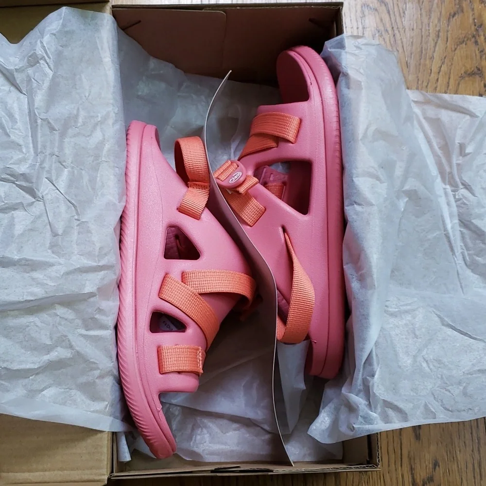 NIB Chaco Chillos Sport Sandal In Rose Pink Kids Size 5